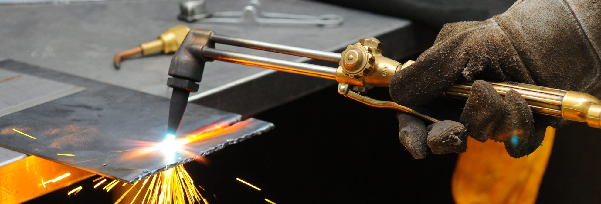 Best Cutting Torch - The Ultimate Guide for Welders - 2022